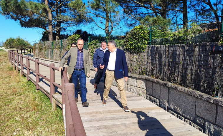 Sanxenxo renovará la senda del Río Pintillón en Areas y construirá una nueva pasarela en la playa de Panadeira