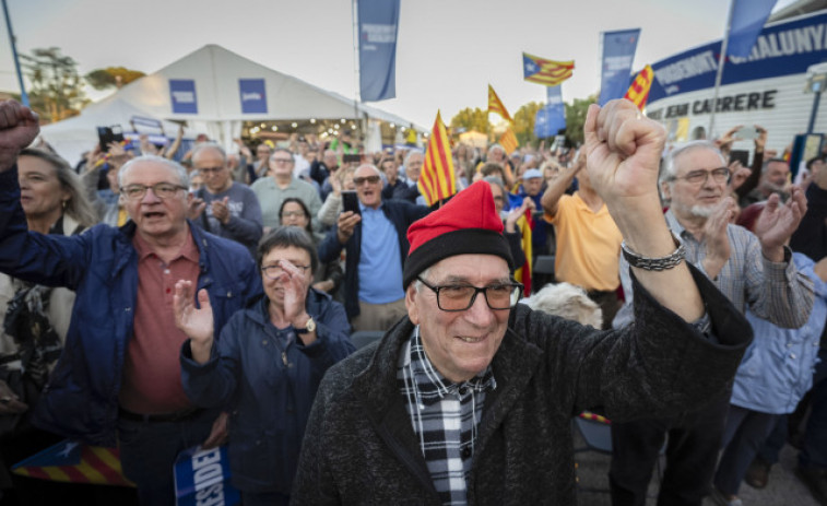 La campaña en Cataluña acaba con Illa a la cabeza en las encuestas y la pugna Junts-ERC